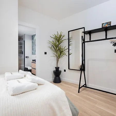 C56 - With Amazing Terrace In The Centre