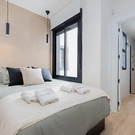 C56 - With Amazing Terrace In The Centre Apartment