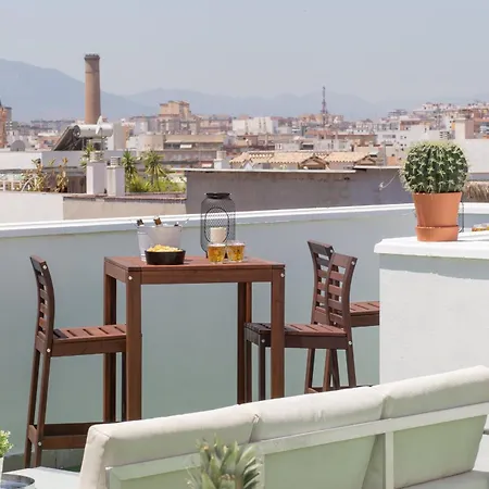C56 - With Amazing Terrace In The Centre Apartamento *