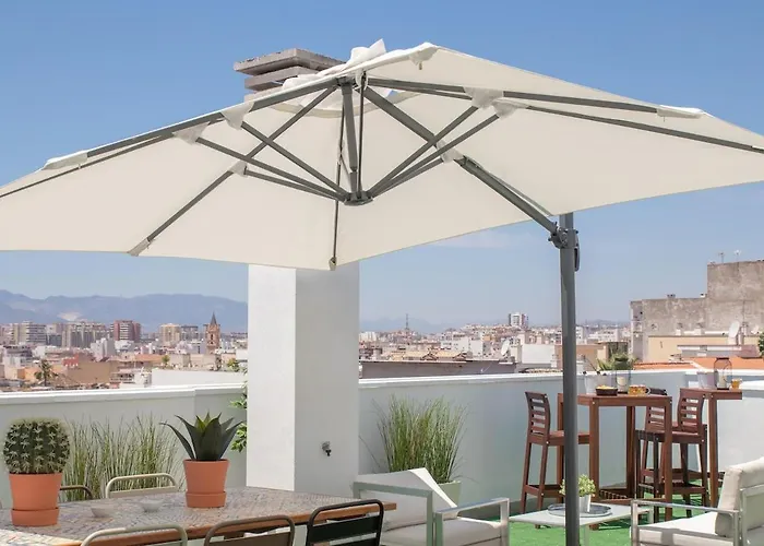 C56 - With Amazing Terrace In The Centre 아파트 말라가